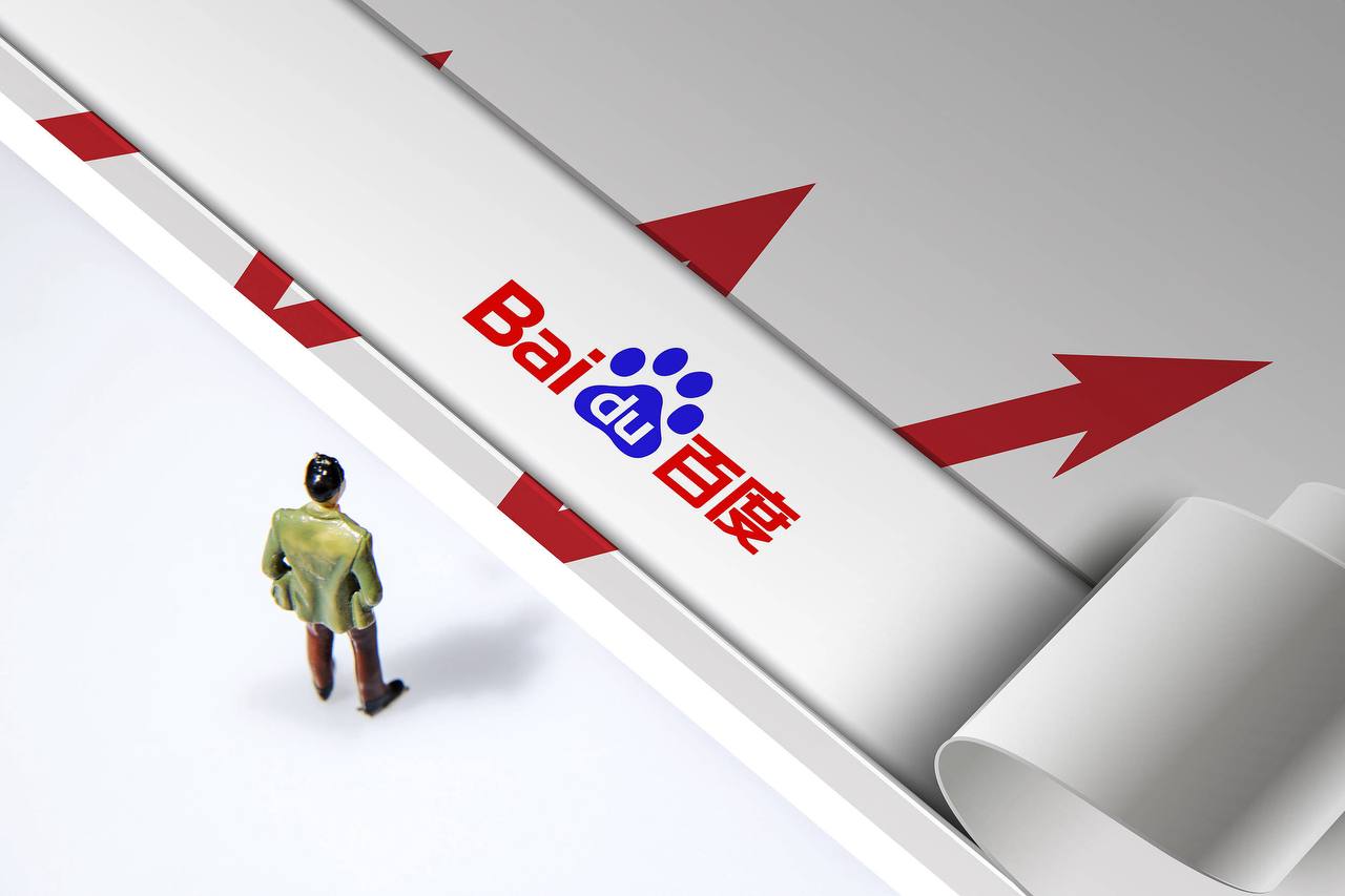 景区回应游客坐滑道遇蛇从腿下穿过